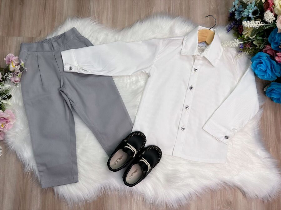 Conjunto Social Infantil Camisa Off White Calça Sarja Caqui