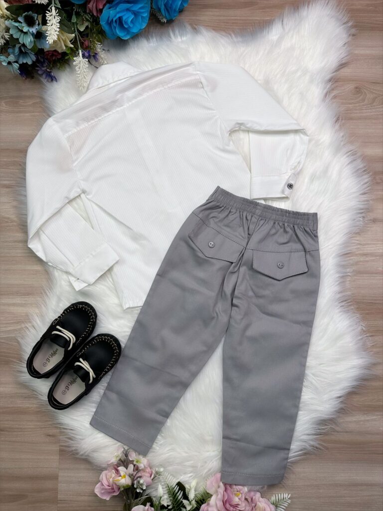 Conjunto Social Infantil Camisa Off White Calça Sarja Caqui