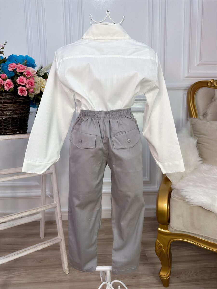 Conjunto Social Infantil Camisa Off White Calça Sarja Caqui