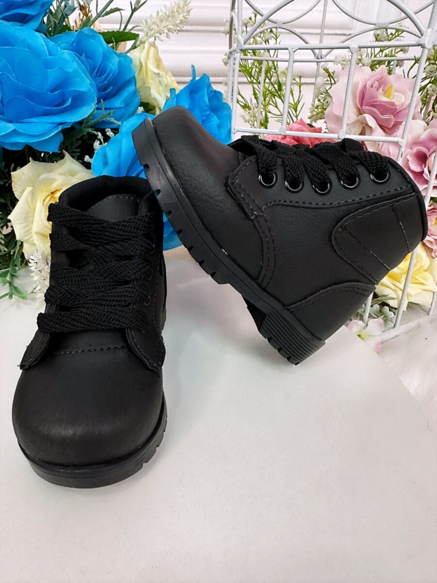 Coturno Infantil Masculino Preto em Courino com Cadarço
