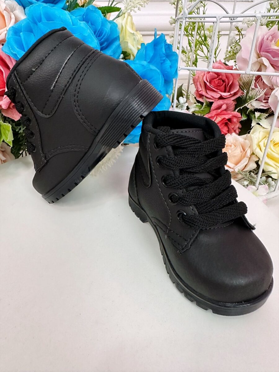 Coturno Infantil Masculino Preto em Courino com Cadarço
