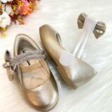 Sapato Infantil Ouro Fosco Tiras com Strass e Laço