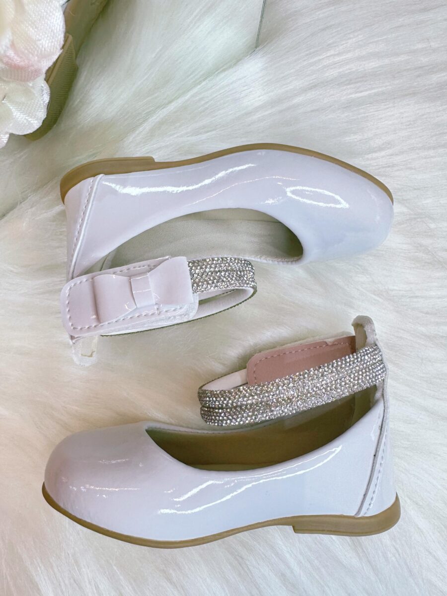 Sapato Infantil Verniz Branco Tiras com Strass e Laço