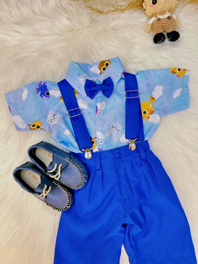 Conjunto Infantil Bolofofos Azul Short Suspensório e Camisa
