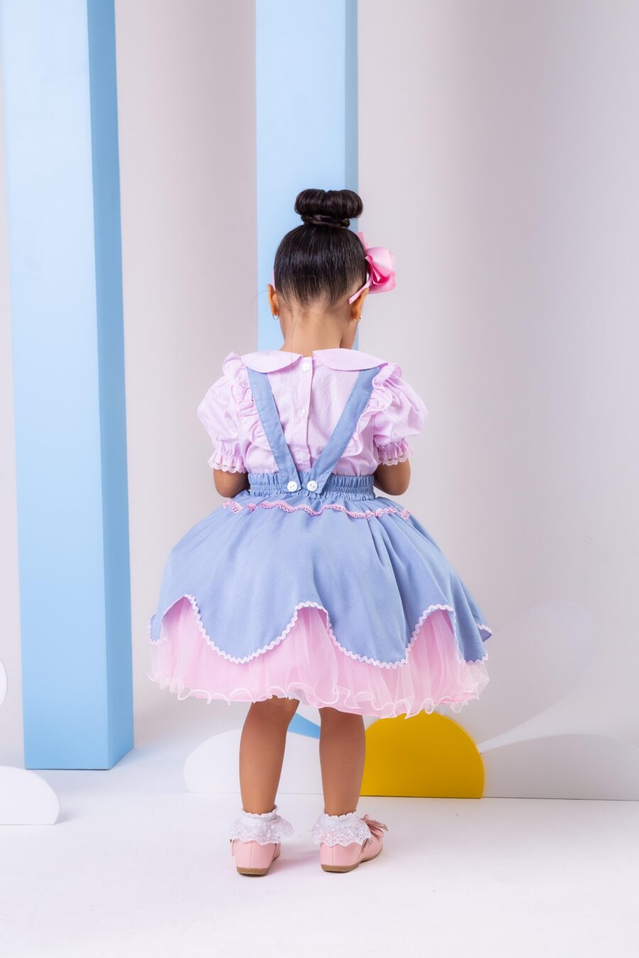 Conjunto Infantil Fazendinha Salopete Jeans e Blusa Xadrez
