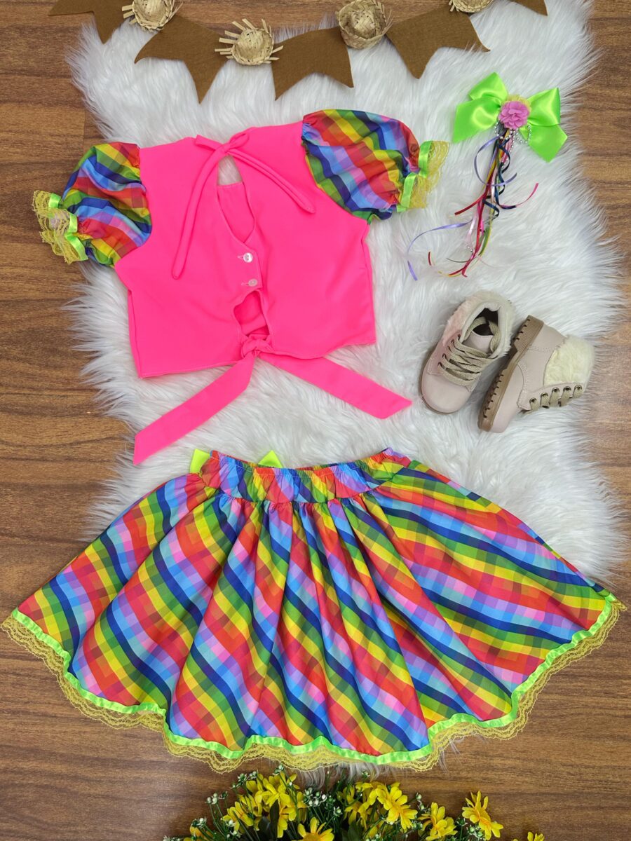 Conjunto Junino Infantil Cropped Rosa e Saia Colorida