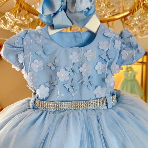 Vestido Infantil Azul Busto com Renda e Pérolas Batizado