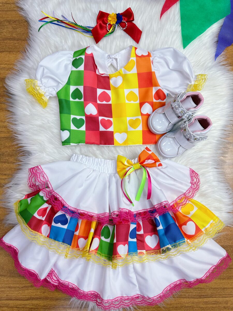 Conjunto Junino Infantil Cropped Branco e Mini Saia Colorida