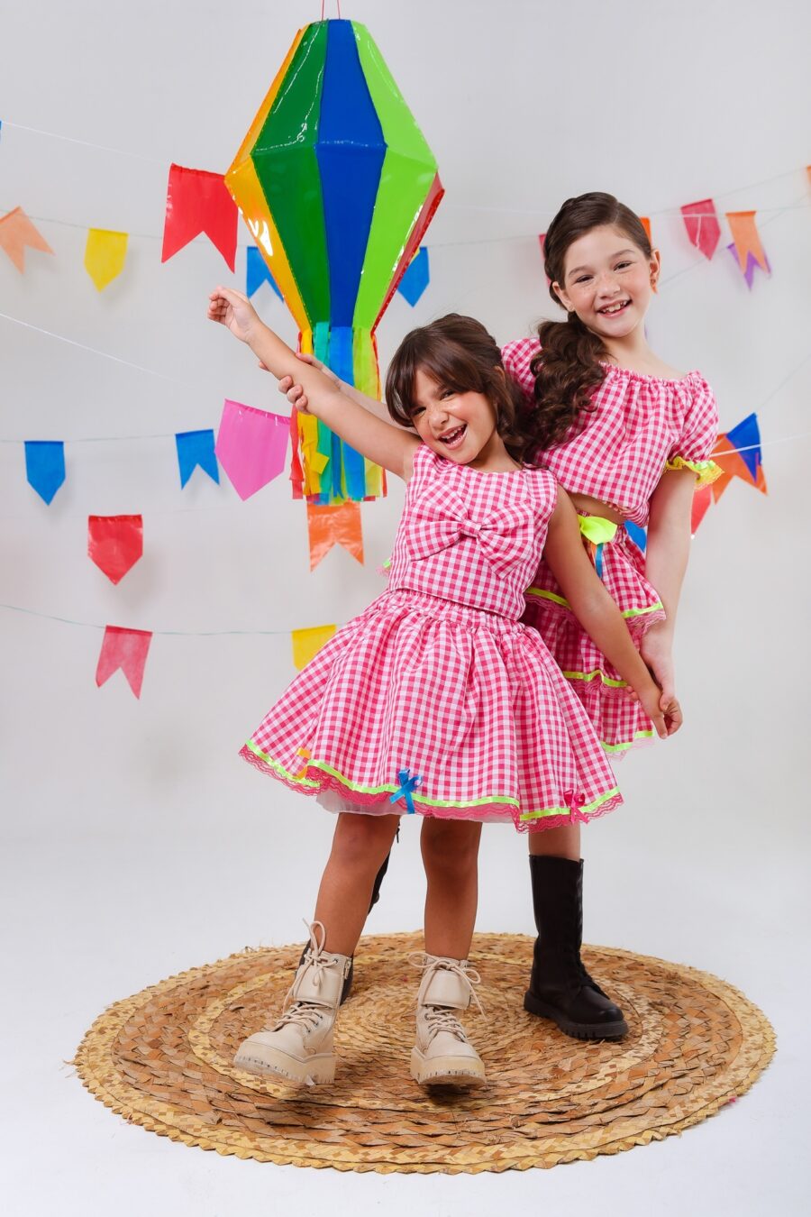 Conjunto Junino Infantil Cropped e Saia Xadrez Rosa Luxo