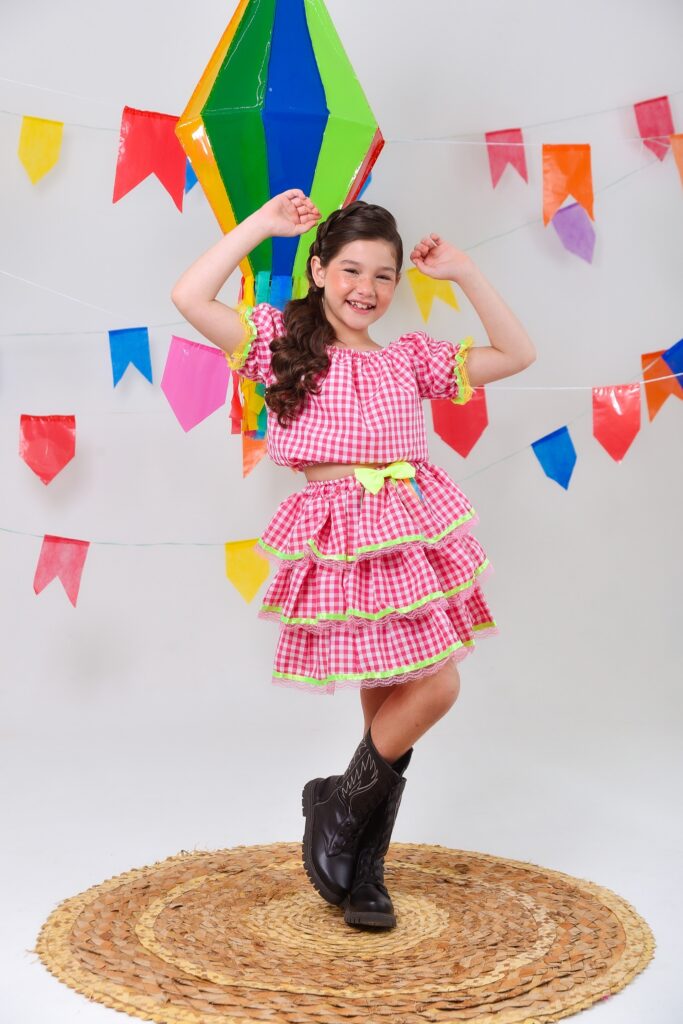 Conjunto Junino Infantil Cropped e Saia Xadrez Rosa Luxo