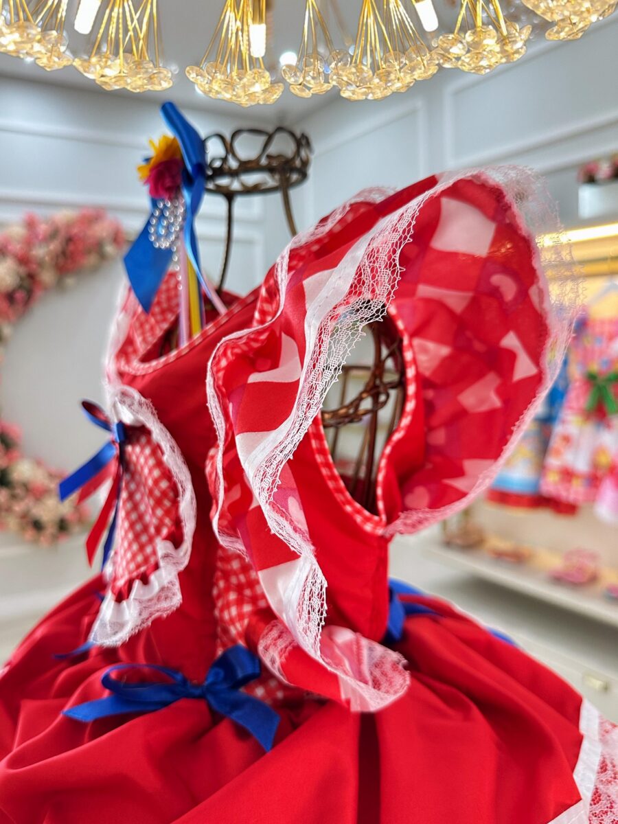 Vestido Junino Infantil Caipira Vermelho com Corações