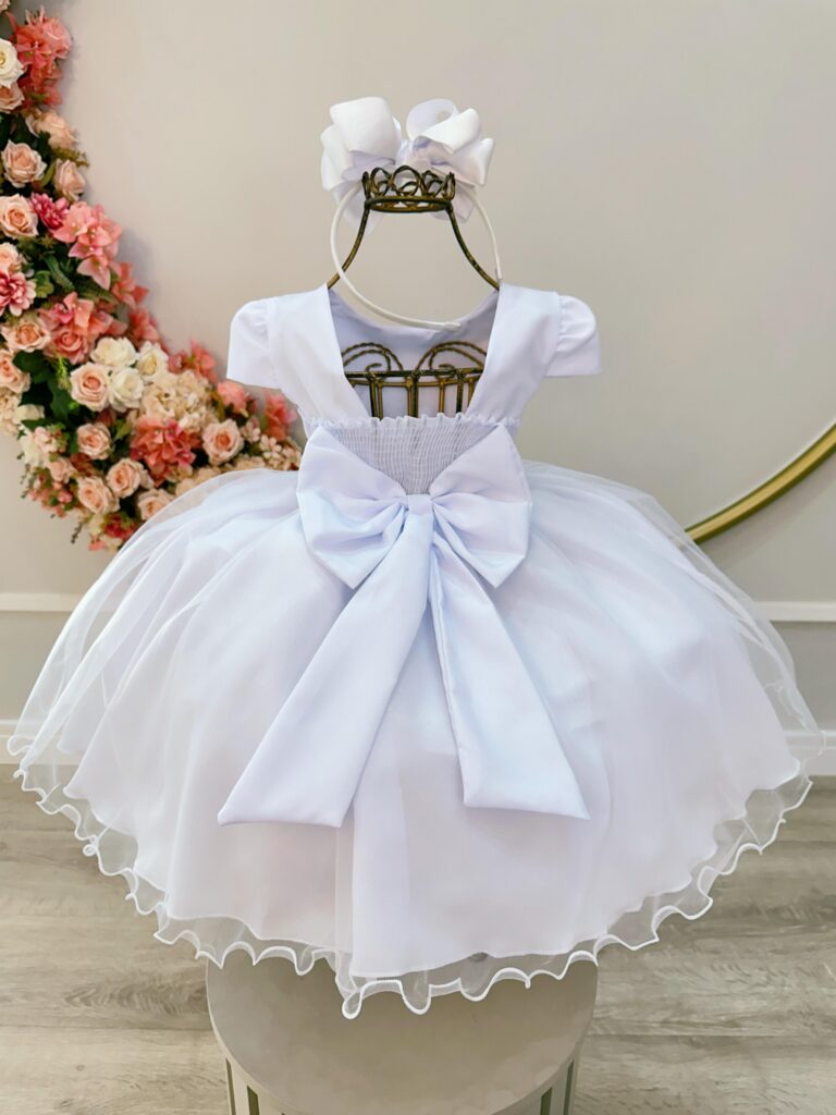 Vestido Infantil Branco Bordado Flores e Pérolas Daminha