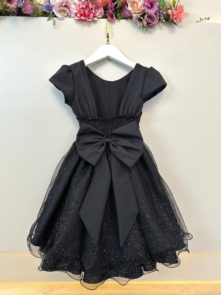 Vestido Infantil de Festa Preto Busto Nervura Daminha