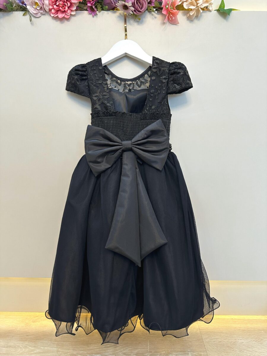 Vestido Infantil de Festa Preto com Renda e Pérolas