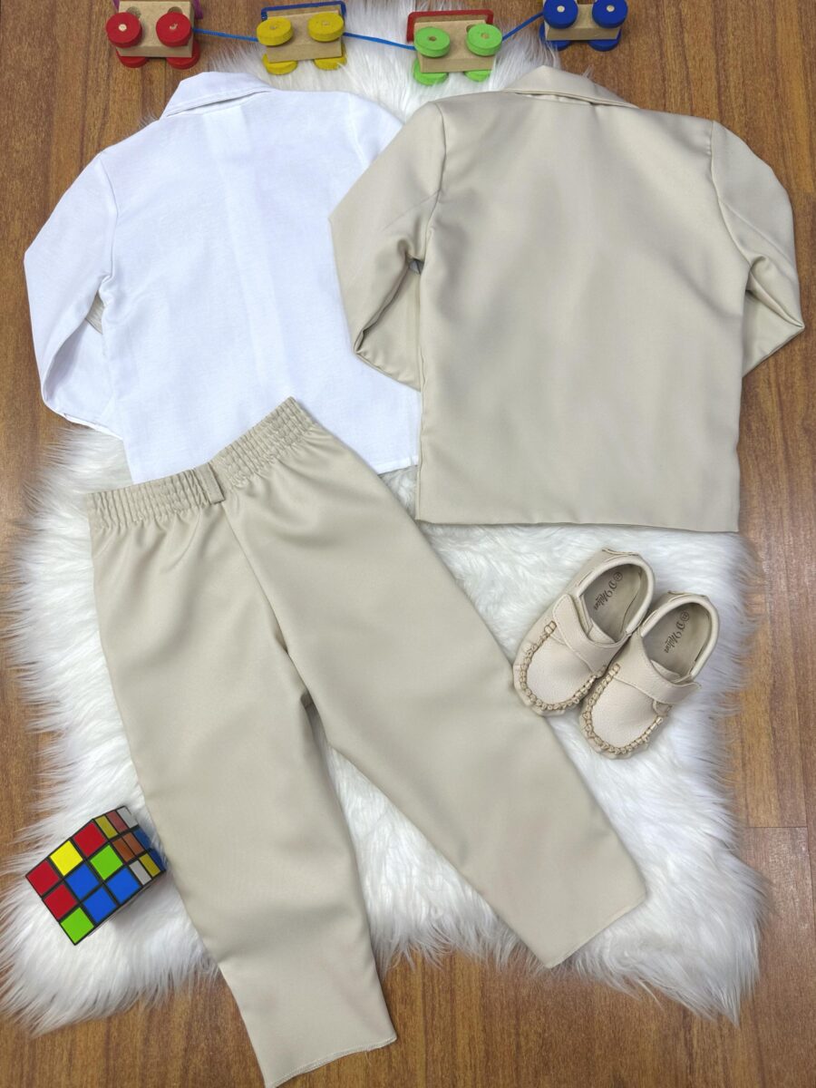Terno Infantil Pajem Bege com Camisa Branca e Gravata