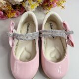 Sapato Bebê Verniz Rosa Claro Tiras com Strass e Laço