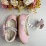 Sapato Bebê Verniz Rosa Claro Tiras com Strass e Laço