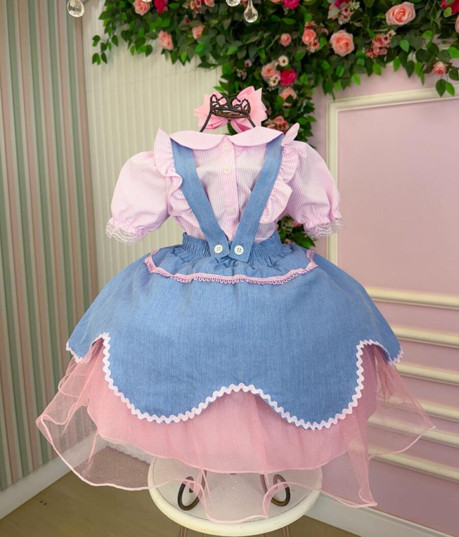Conjunto Infantil Fazendinha Salopete Jeans e Blusa Xadrez