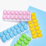 Forma de Gelo com Tampa e Fundo Flexível Empilhável