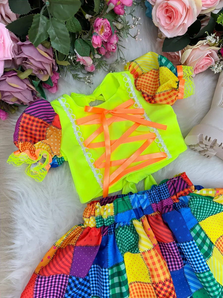 Conjunto Junino Infantil Banana Club Manu Neon