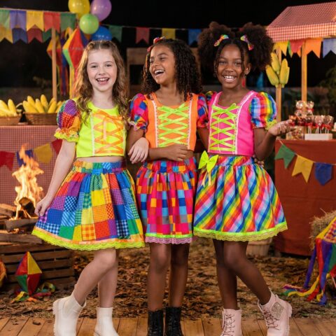 Conjunto Junino Infantil Banana Club Manu Neon