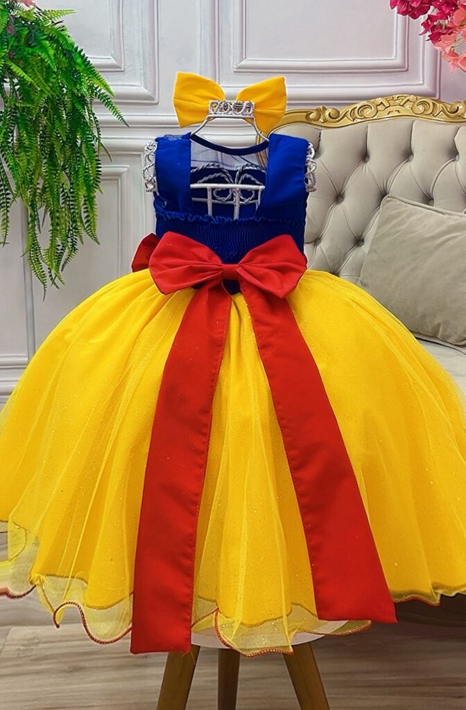Fantasia Infantil Branca de Neve Vestido com Glitter e Capa