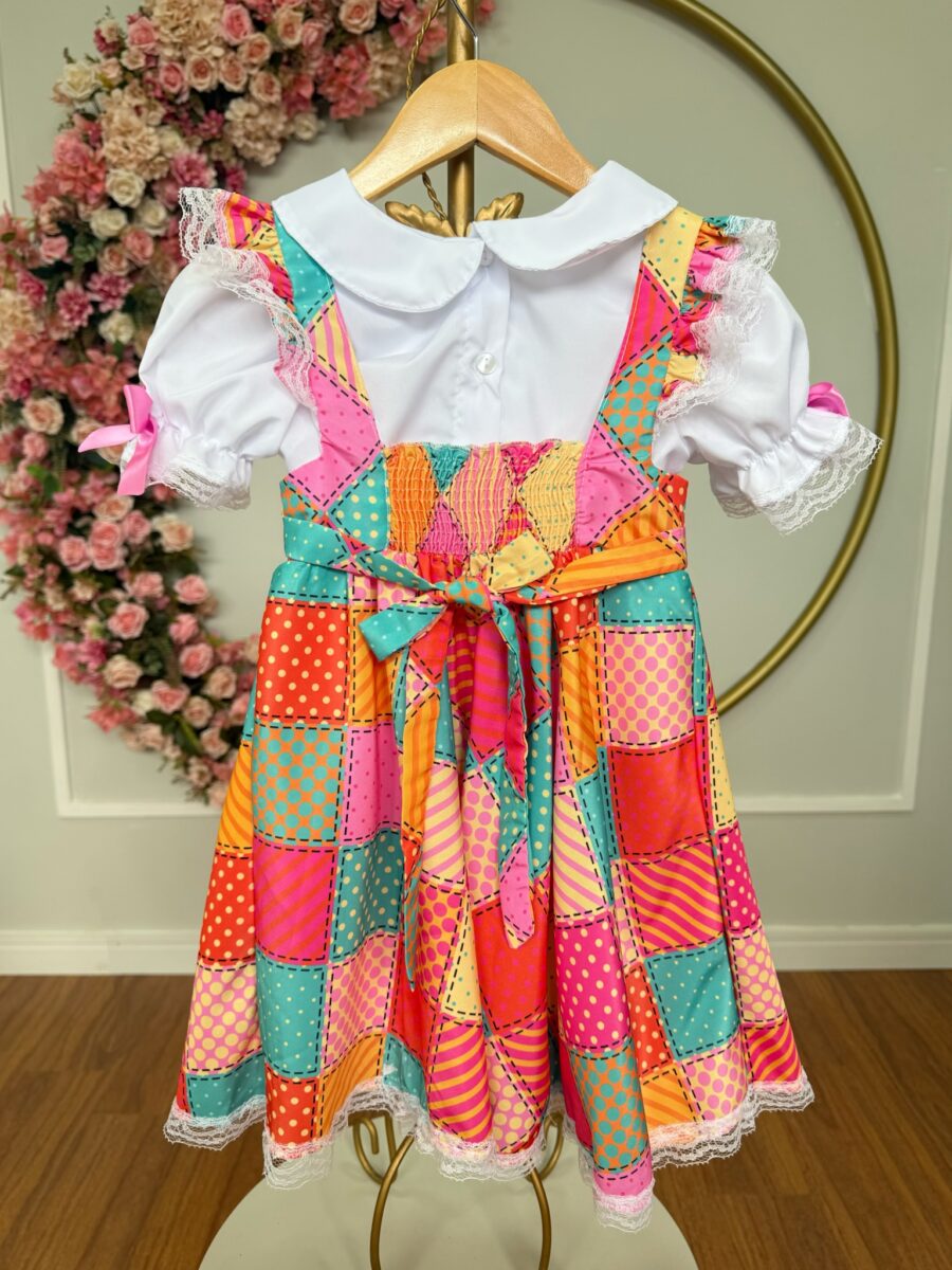 Conjunto Junino Meninas Blusa Branca e Saia Xadrez Colorida