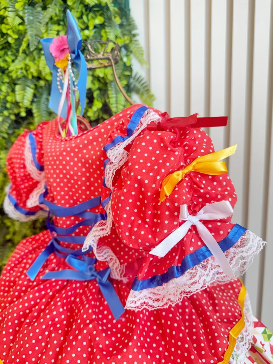 Vestido Junino Infantil Arraiá Vermelho Babados Coloridos