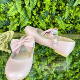 Sapato Infantil Nude com Aplique de Laço