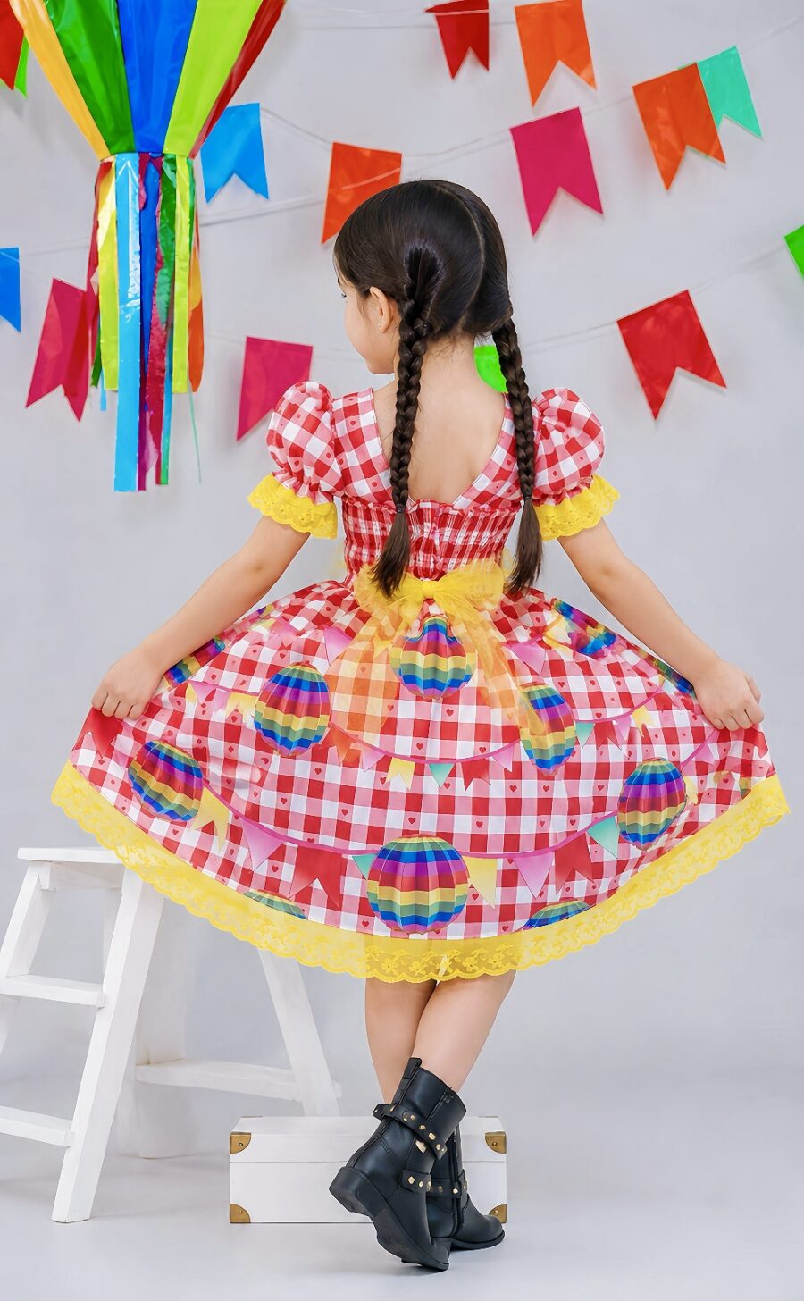 Vestido Junino Infantil Xadrez Vermelho Balões Coloridos