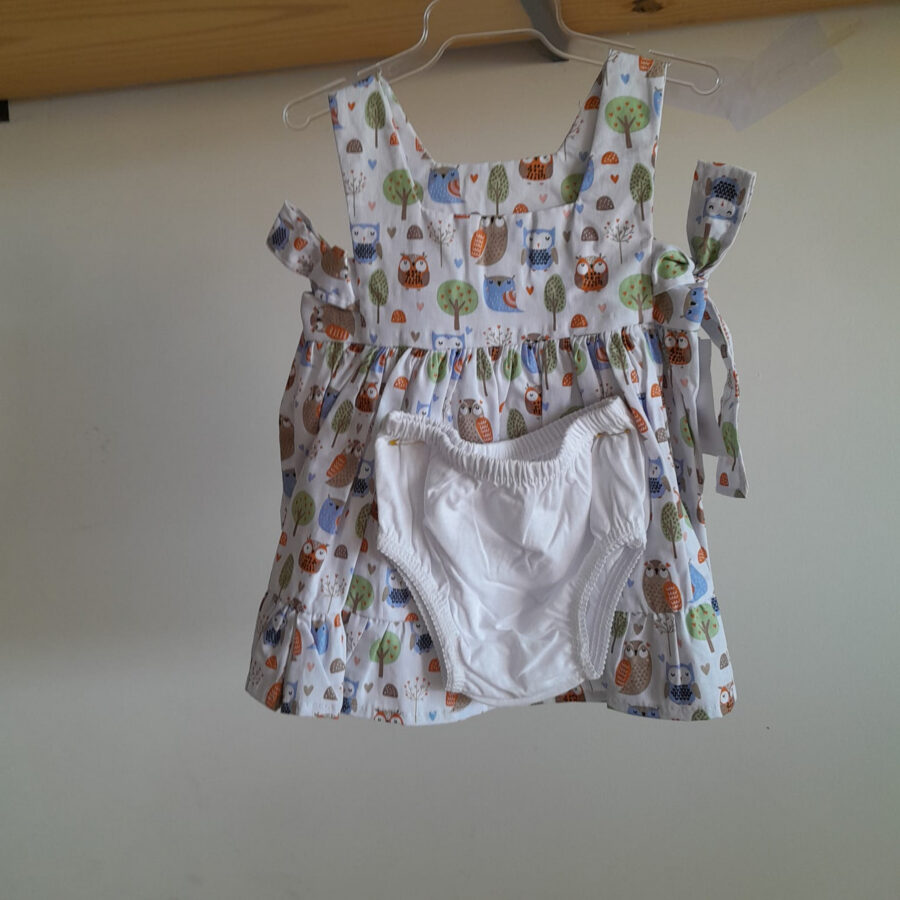 Vestido de Bebê Estampado com Calcinha Tapa Fralda Algodão