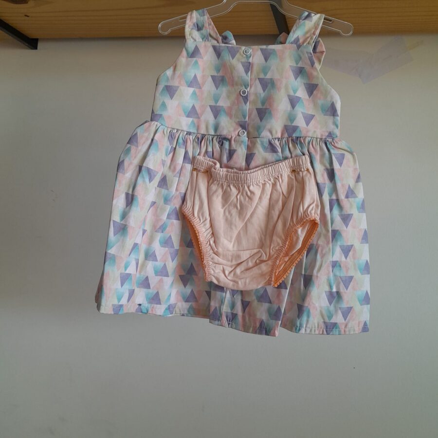 Vestido de Bebê Estampado com Calcinha Tapa Fralda Algodão