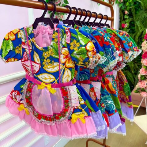 Lote 10 Vestidos Juninos Infantis Sortidos Tamanhos 2 a 10
