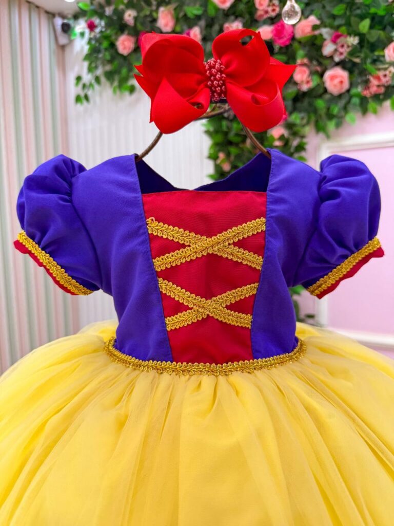 Vestido Infantil Temático Princesa Maçã Menina Bonita