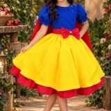 Vestido Fantasia Branca de Neve Infantil Amarelo com Capa