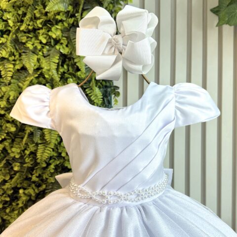 Vestido Infantil Branco Busto Drapeado Saia Tule com Glitter com Cinto Pérolas